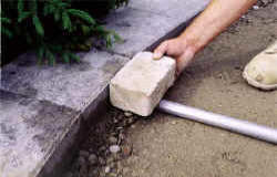 lay_edge_brick_hgt.jpg (22136 bytes)